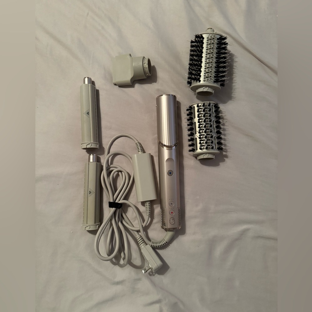 Shark FlexStyle hair styler